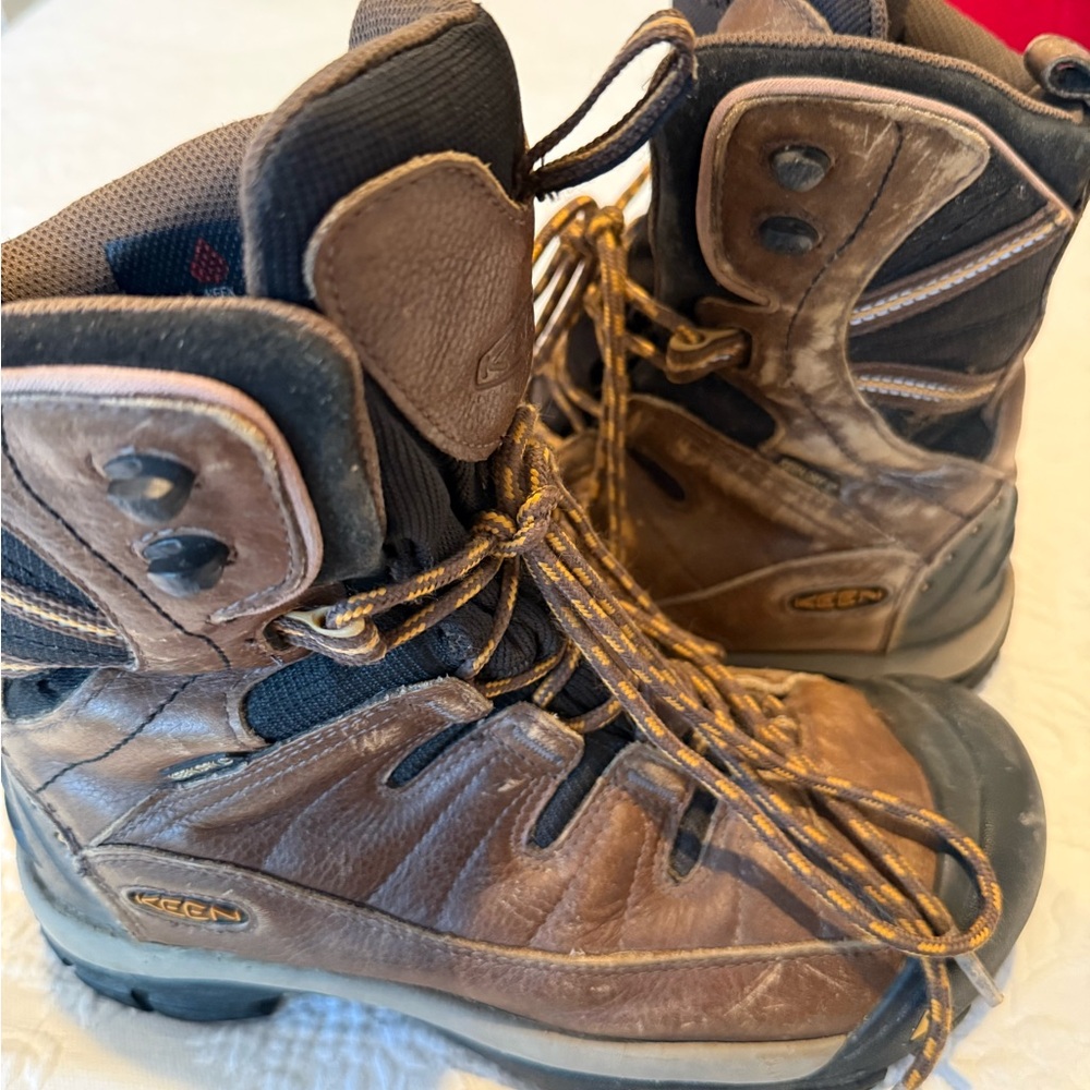 Keen Dark Brown Leather Hiking Boots Size 7